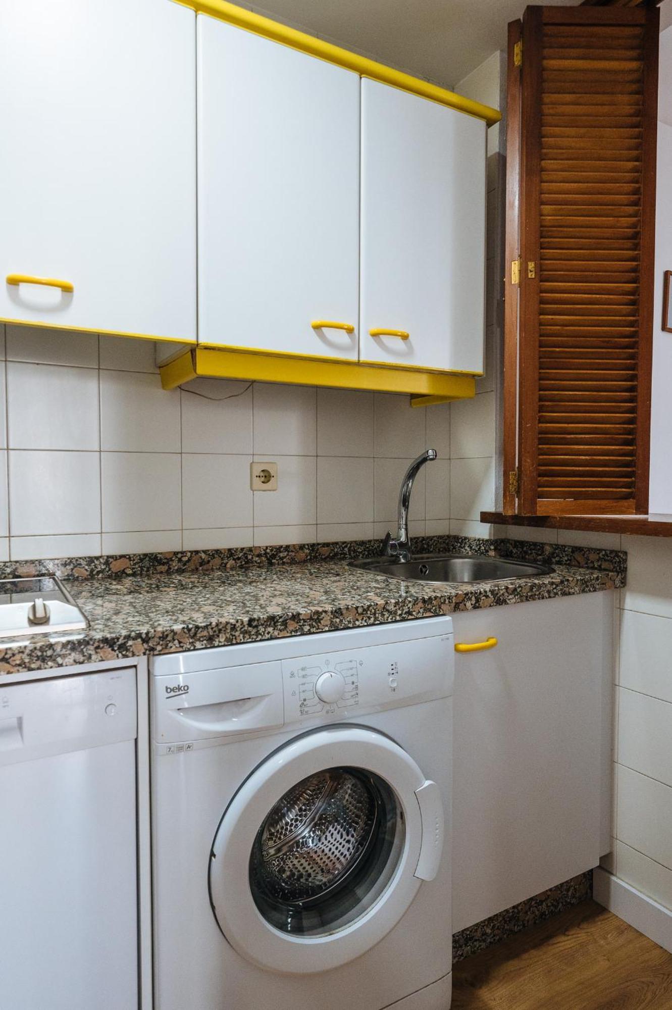 Pilsev Center Apartment Sevilla Dış mekan fotoğraf