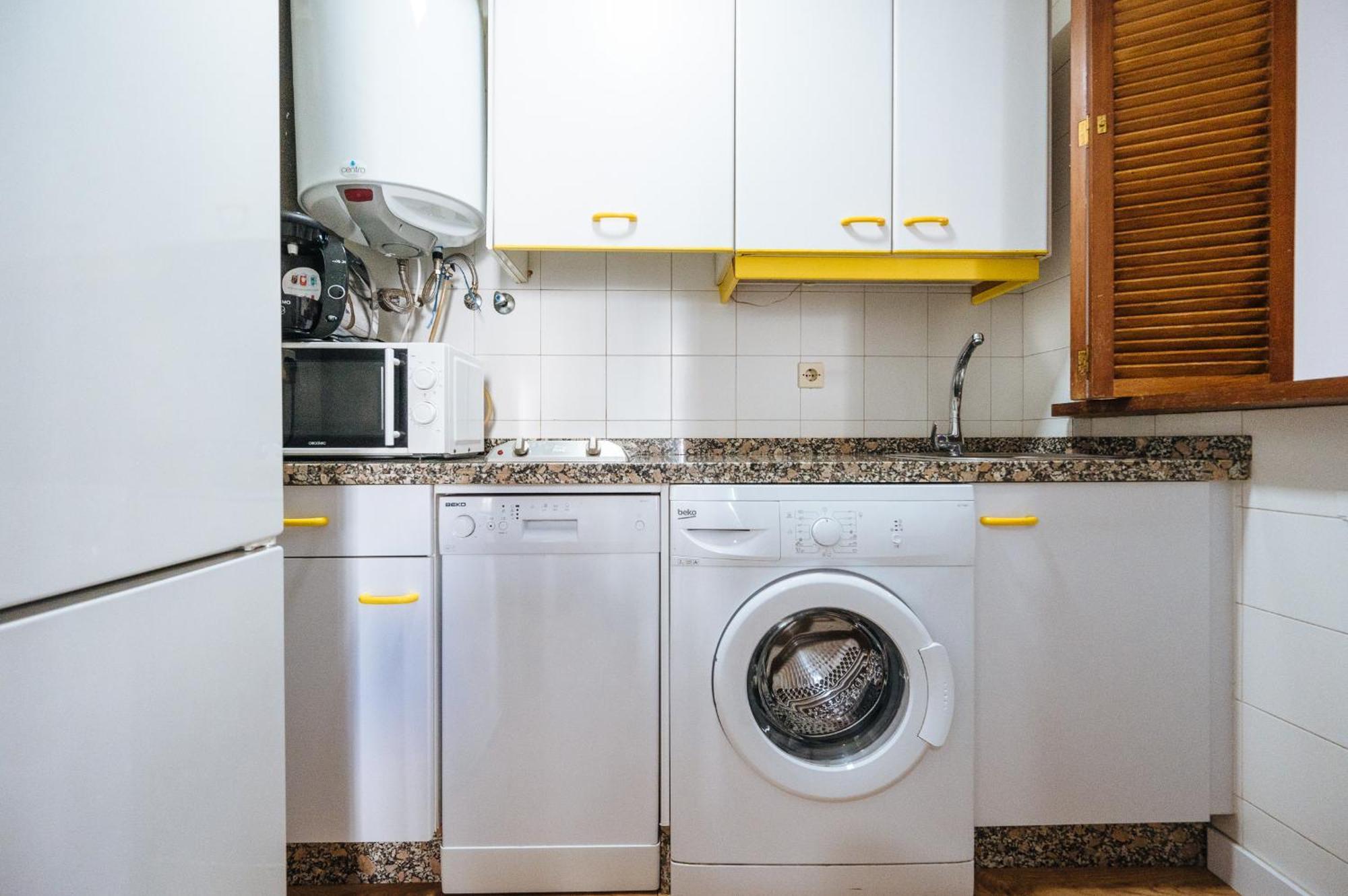 Pilsev Center Apartment Sevilla Dış mekan fotoğraf