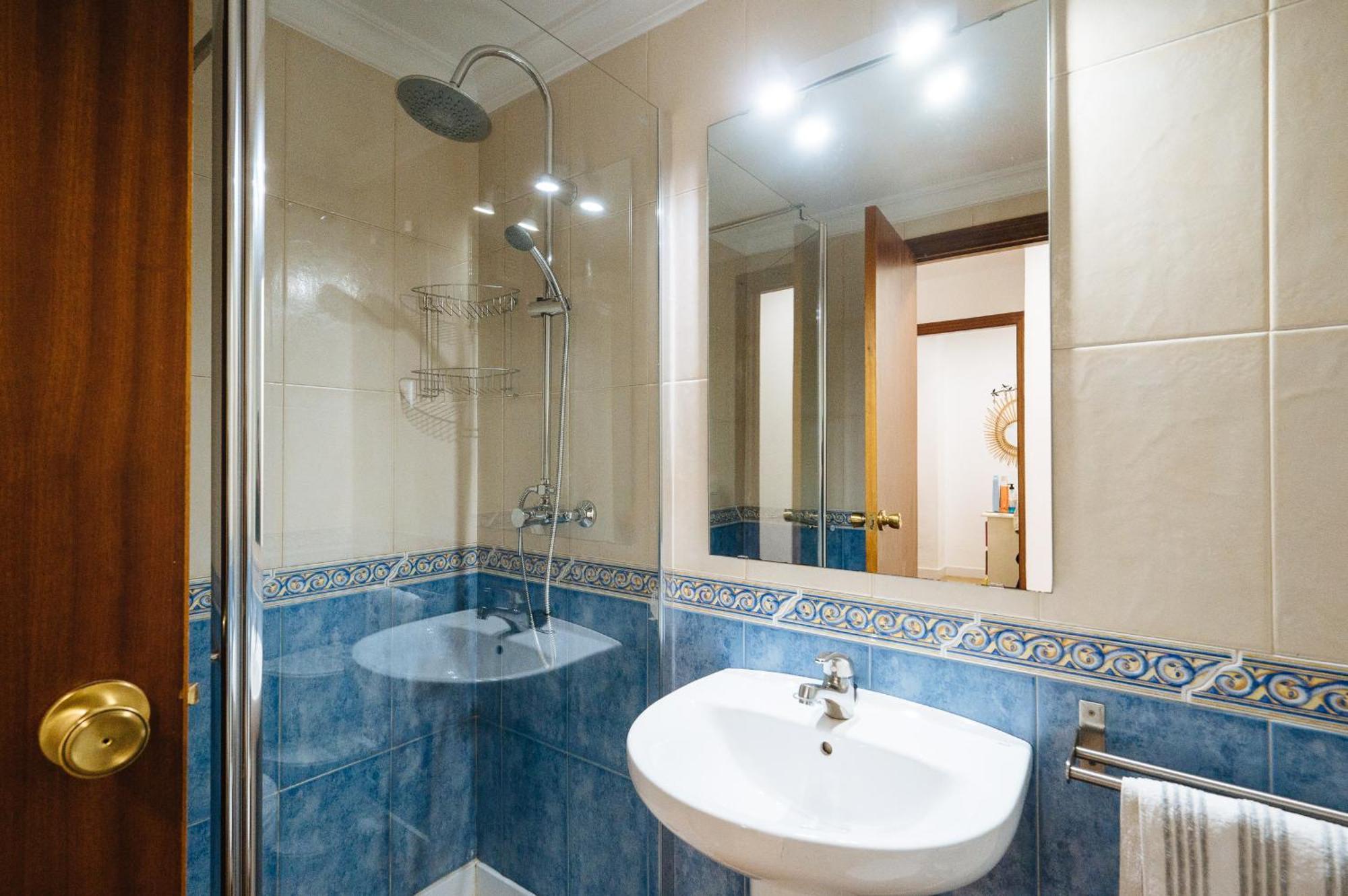 Pilsev Center Apartment Sevilla Dış mekan fotoğraf