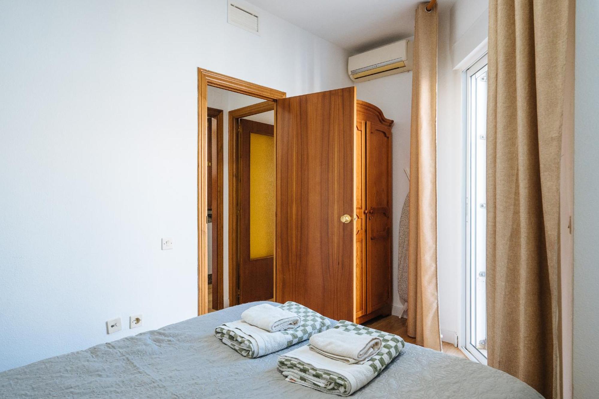Pilsev Center Apartment Sevilla Dış mekan fotoğraf